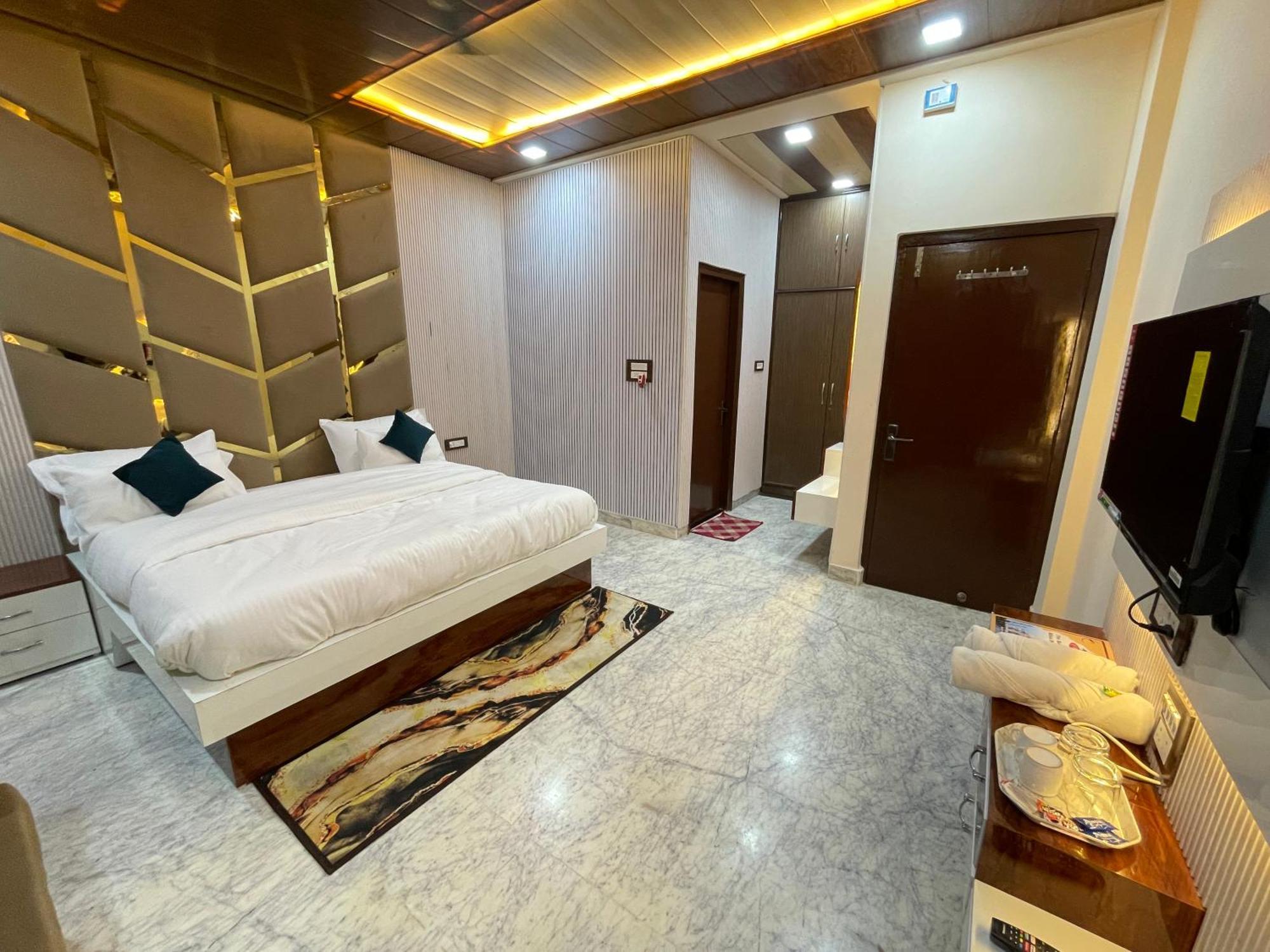 The Marigold Bliss Apartment อัครา ภายนอก รูปภาพ